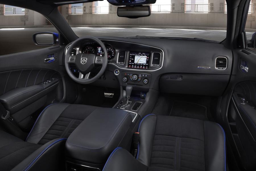  Dodge Charger Daytona 2013 года  (фото 8 из 30)